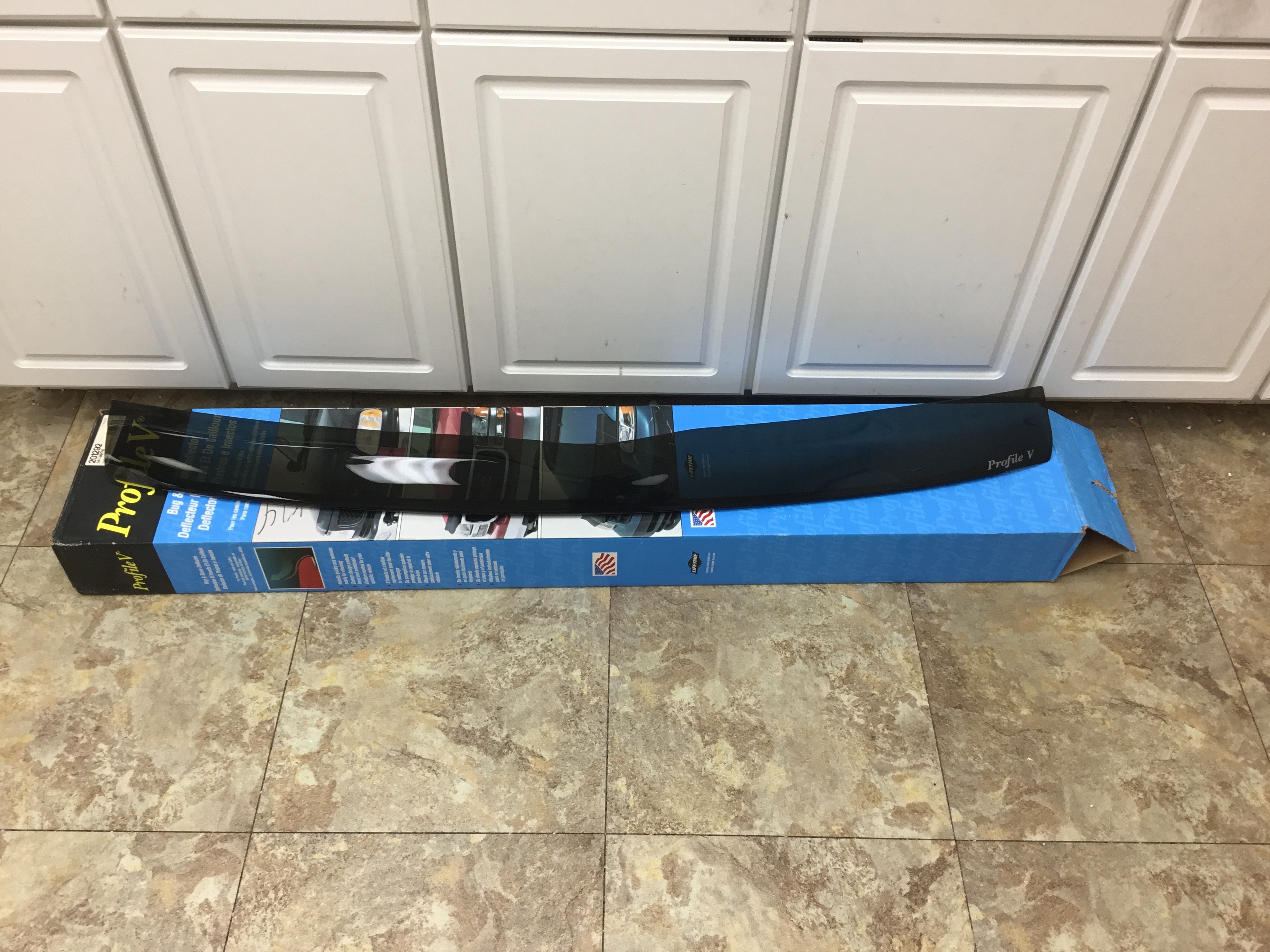 Voyager Profile Bug Stone Deflector Shield 91-95 Grand T/&C Caravan